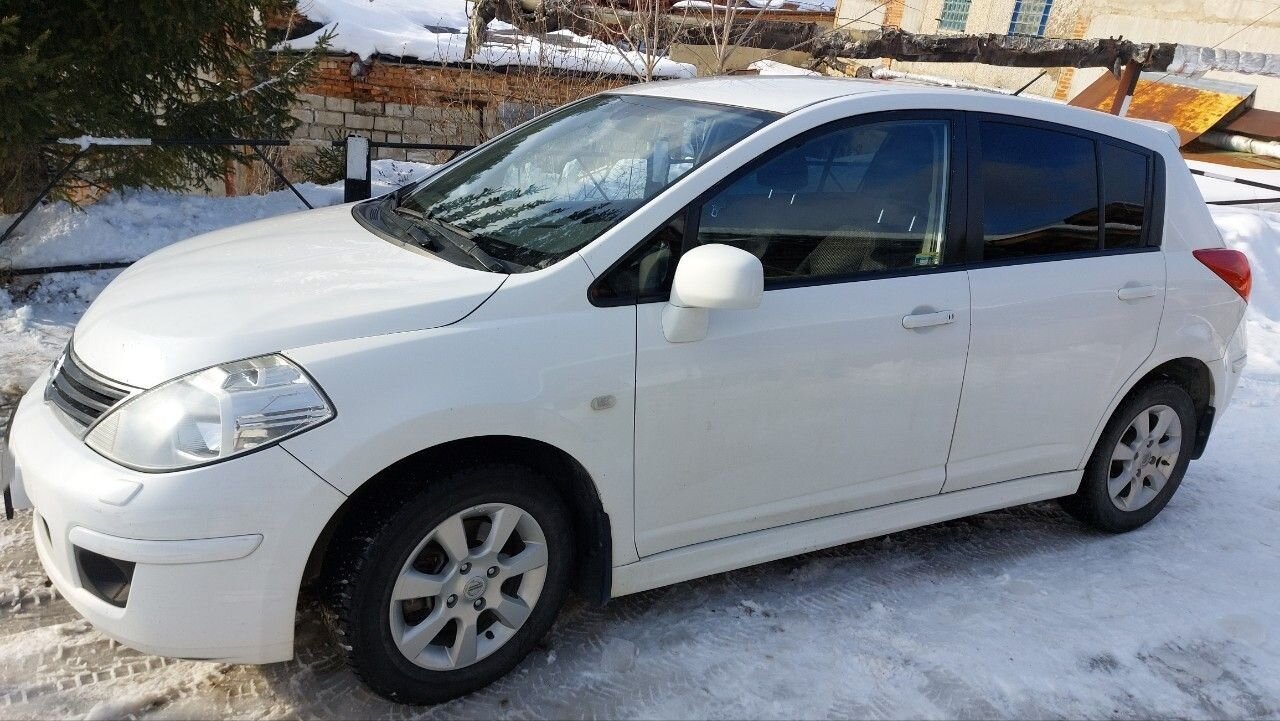 Nissan Tiida: фото владельца