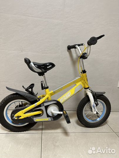 Велосипед Royal Baby 14 желтый
