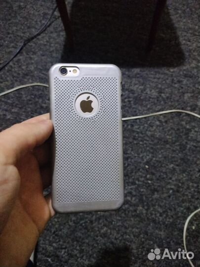 iPhone 6S, 64 ГБ