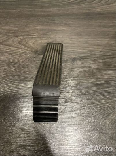 Педаль газа w210