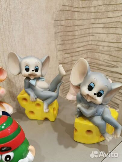 Статуэтка, фигурки заяц, мышки