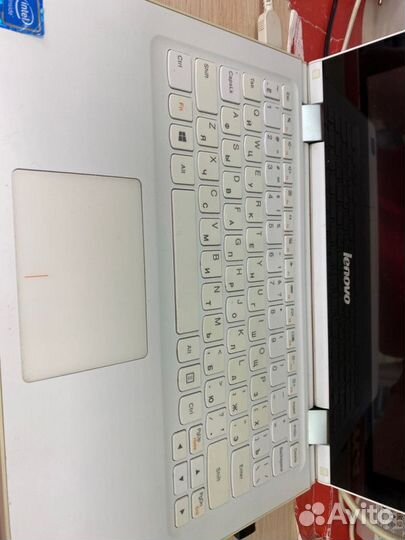 Ноутбук Lenovo