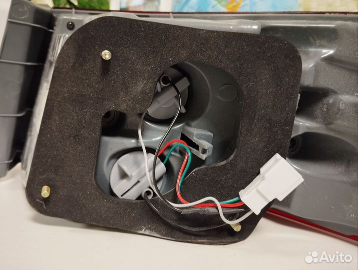 Фонарь задний левый