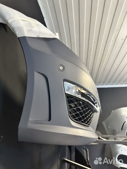 Mercedes benz w204 передний бампер 6.3 amg рест