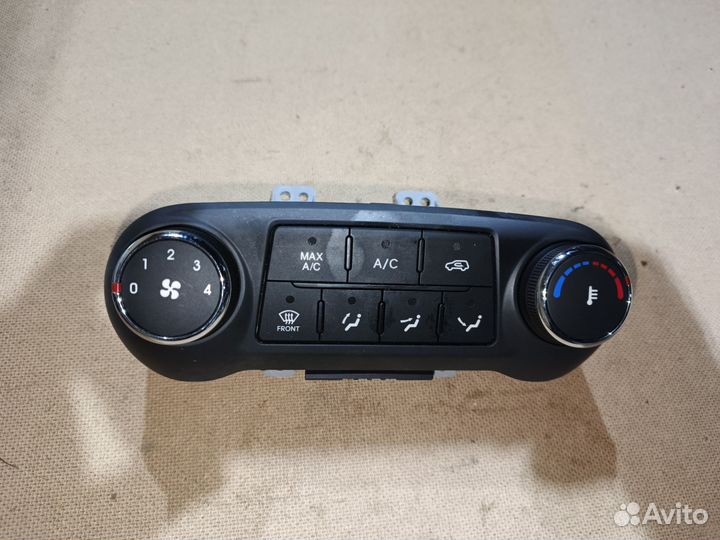 Блок управления отопителя Hyundai ix35