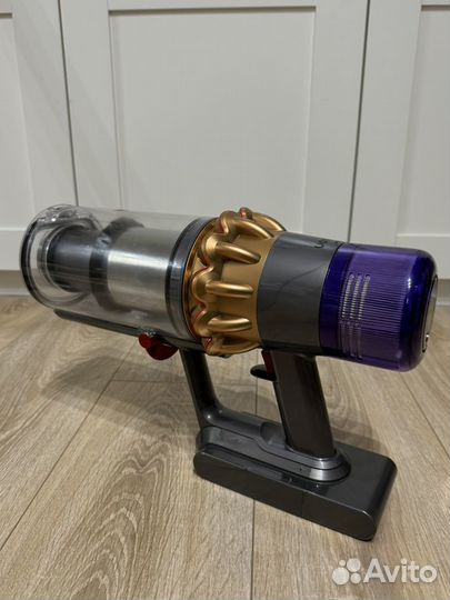 Пылесос Dyson v15 sv22