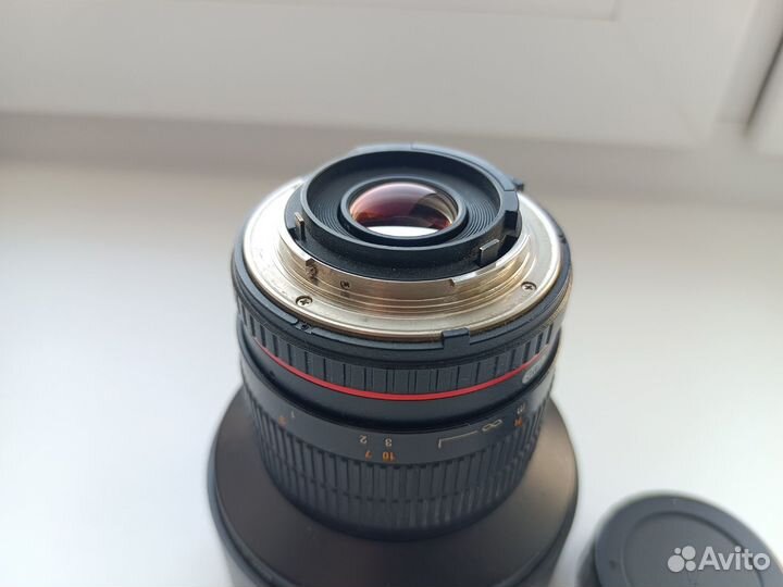 Samyang 14mm f/2.8 ed as if umc Nikon F