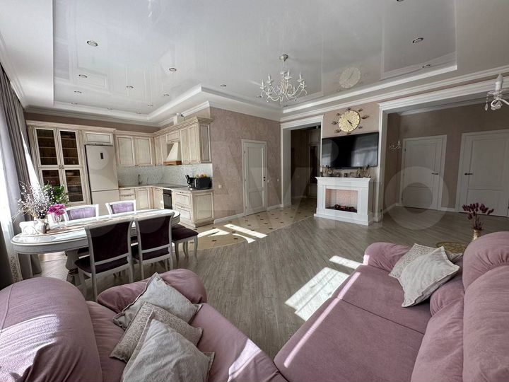 4-к. квартира, 112,6 м², 2/3 эт.