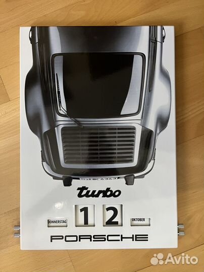 Календарь вечный porsche
