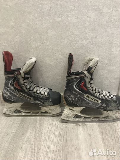 Хоккейные коньки бауэр