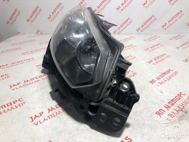 Фара галогеновая правая Volkswagen Golf 6 caxa