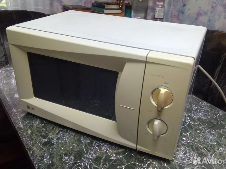 Микроволновка LG MS-1724W