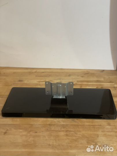 Подставка/ кронштейн для телевизора