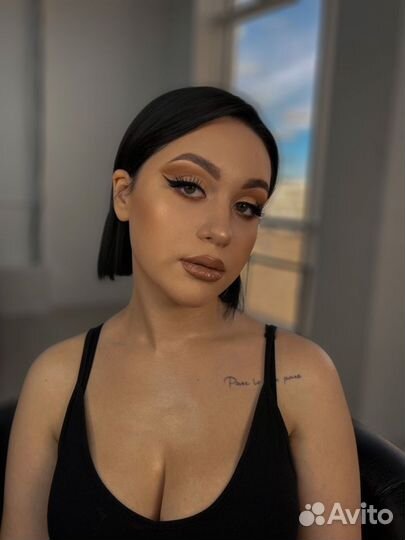 Бровист, визажист, колорист, парикмахер