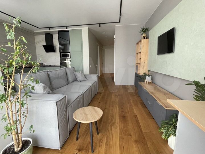 2-к. квартира, 82 м², 9/16 эт.