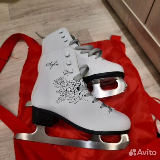 Коньки фигурные Nordway Sofia