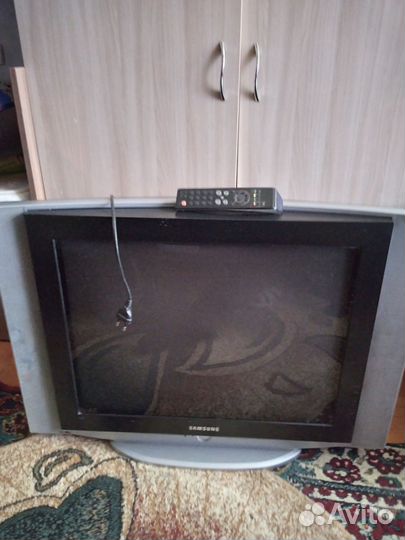 Телевизор samsung
