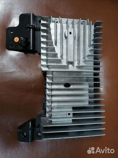 Усилитель штатный Mazda CX-7 2008 2.3 bose