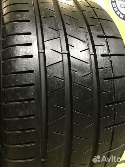 Pirelli P Zero Corsa 325/35 R22