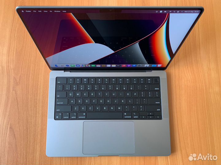 MacBook Pro 14” M1 Max 32/512