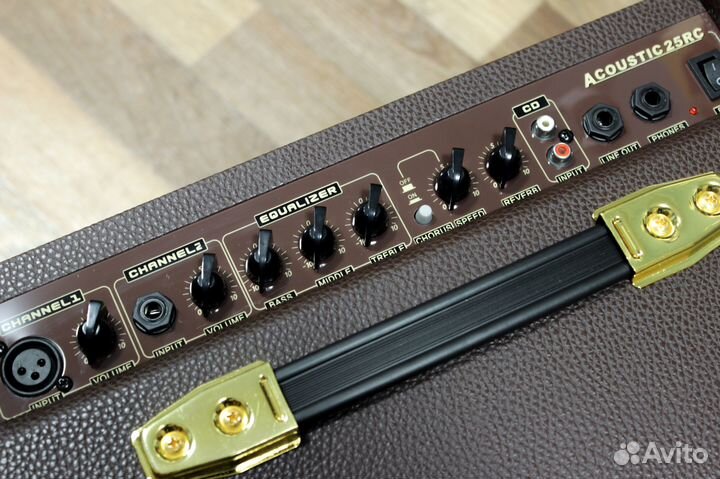 Комбоусилитель для акустической гитары, 25Вт