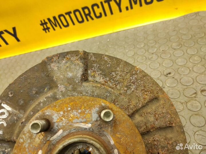 Кулак поворотный передний правый Suzuki Grand