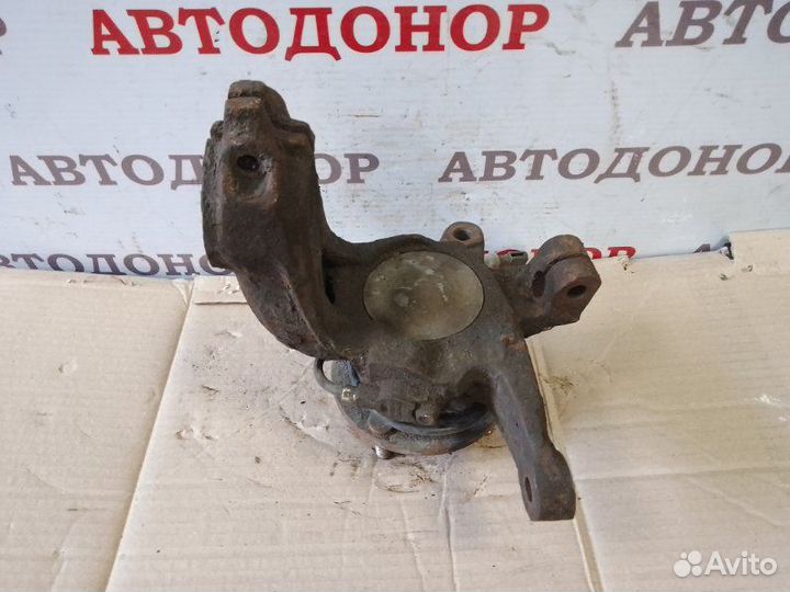 Поворотный кулак передний правый Ford Scorpio 2.3