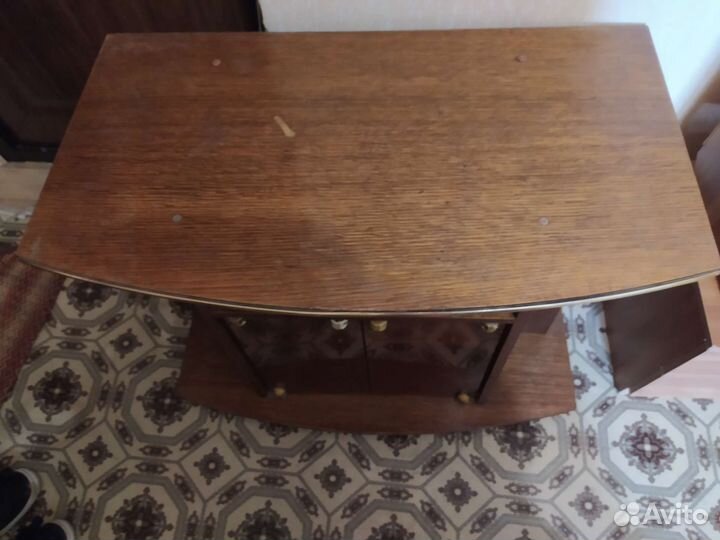 Тумба под телевизор