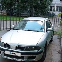 Mitsubishi Carisma 1.6 AT, 1999, битый, 350 000 км, с пробегом, цена 155 555 руб.