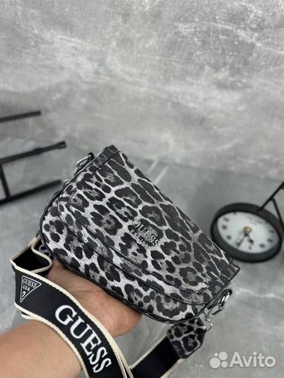 Сумка Guess леопард