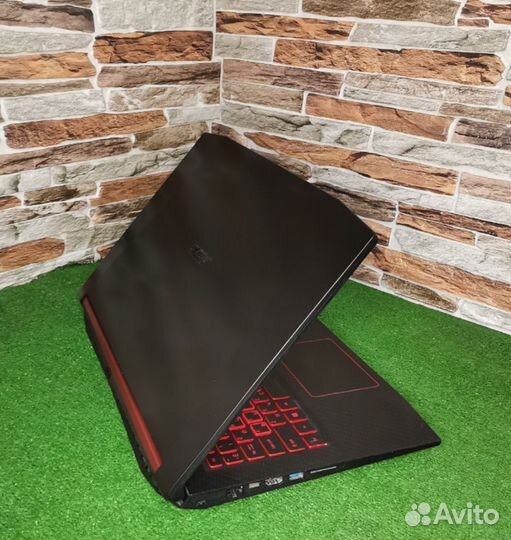 Игровой ноутбук Acer nitro 5 i7 8го/GTX 1050TI/ssd