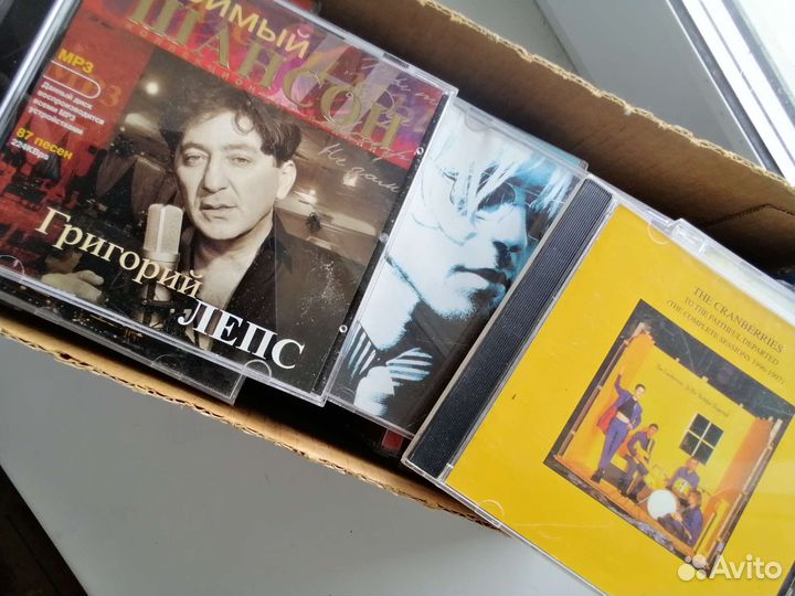 Dvd диски, журналы