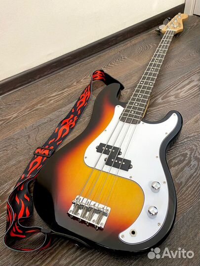 Бас гитара с комбиком комплект