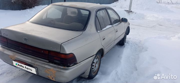 Toyota Corolla 1.6 AT, 1993, 300 000 км