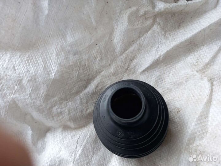 Пыльник шруса subaru