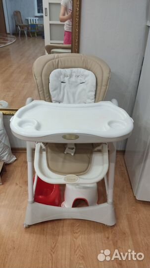 Детский стульчик для кормления