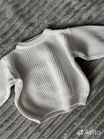 Вязаный свитер детский