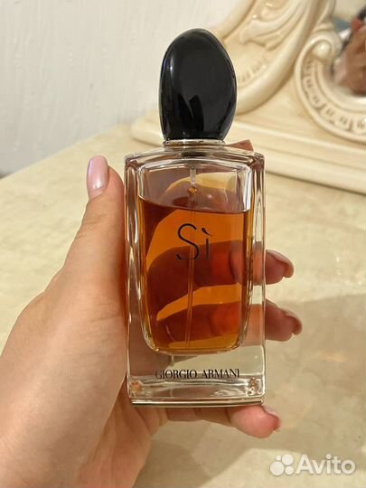 Giorgio Armani si