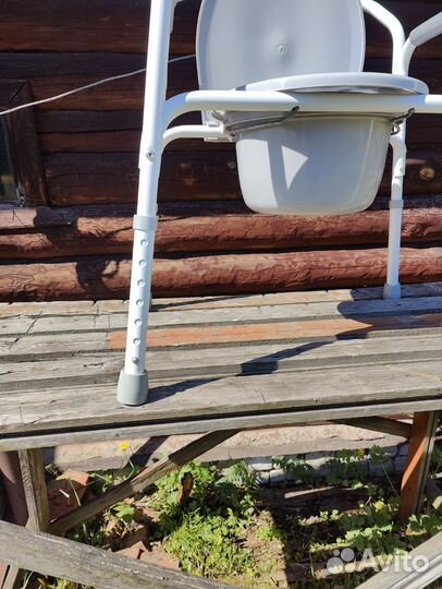 Санитарный стул