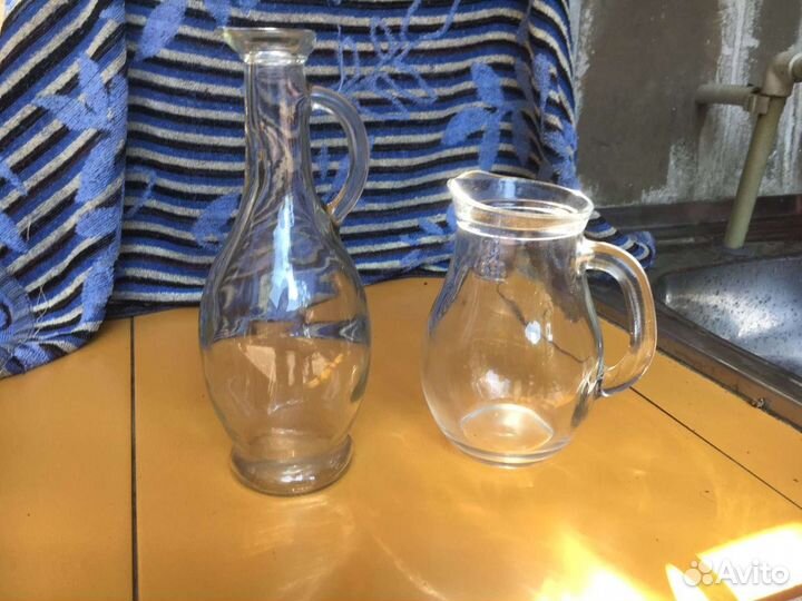 Графины стекло и банка с краном