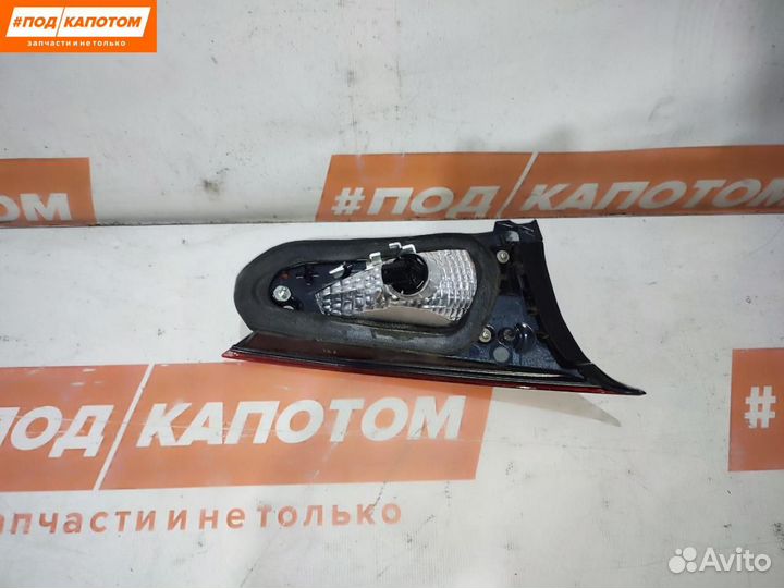 Фонарь крышки багажника правый Mazda 3 BM рест