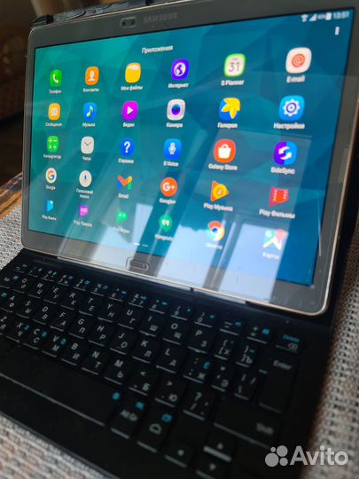 Планшетный комьпьютер