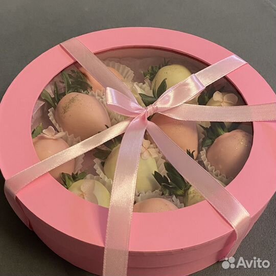 Клубника в шоколаде наличие