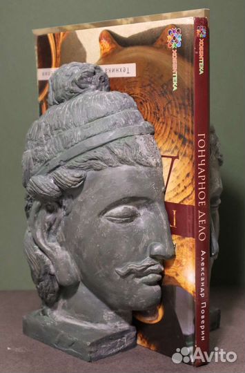 Подставка для книг. Гипс