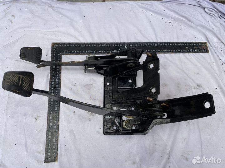 Педальный узел LADA kalina