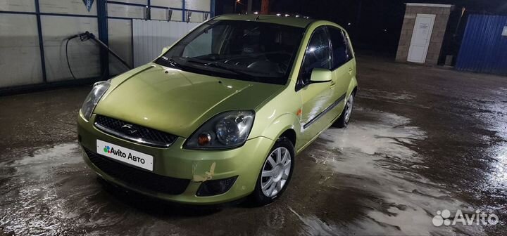 Ford Fiesta 1.4 AMT, 2007, битый, 250 000 км