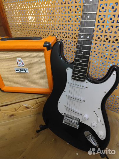 Fender squier stratocaster Комбик Электрогитара