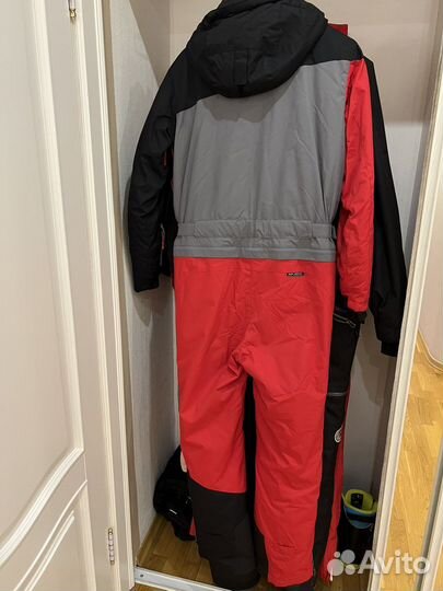Горнолыжный комбинезон XS