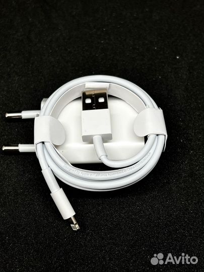 Зарядка на iPhone новая 5W