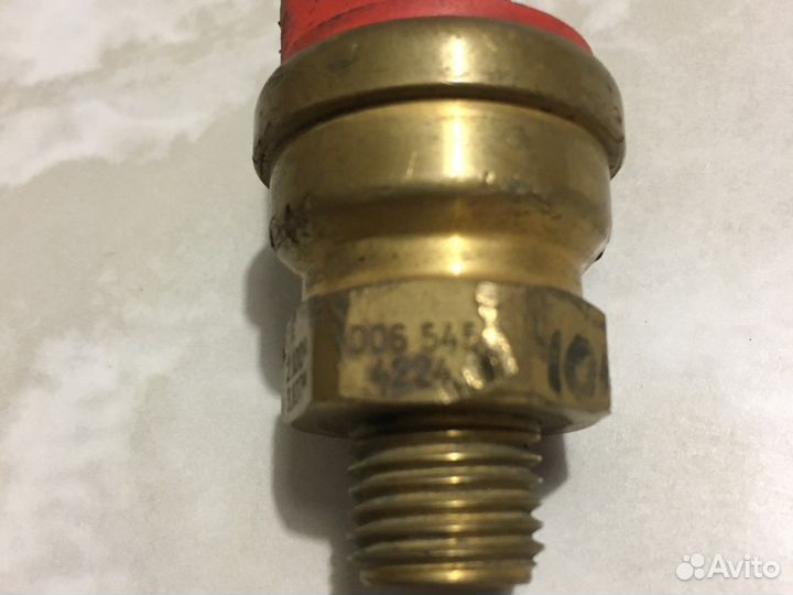 Датчик температуры, выключат. новый Mercedes E230